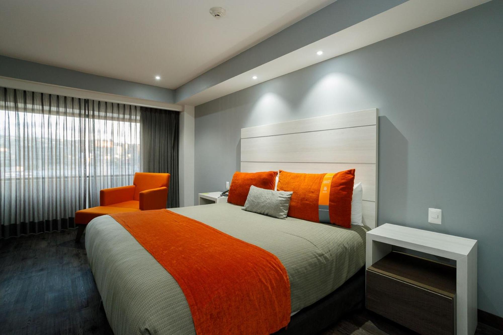 提华纳里尔酒店 外观 照片 A bedroom at the hotel