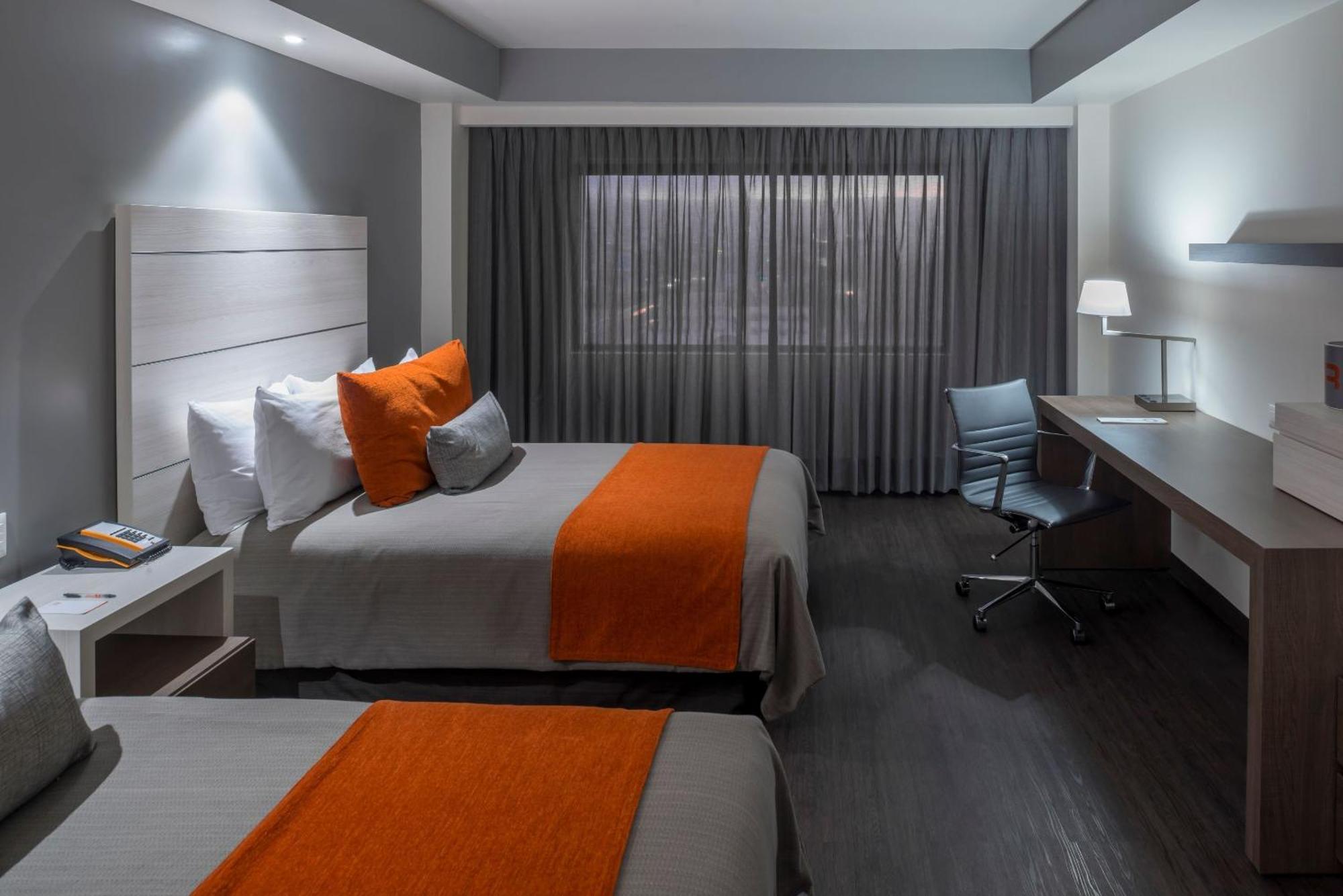 提华纳里尔酒店 外观 照片 A room at the hotel