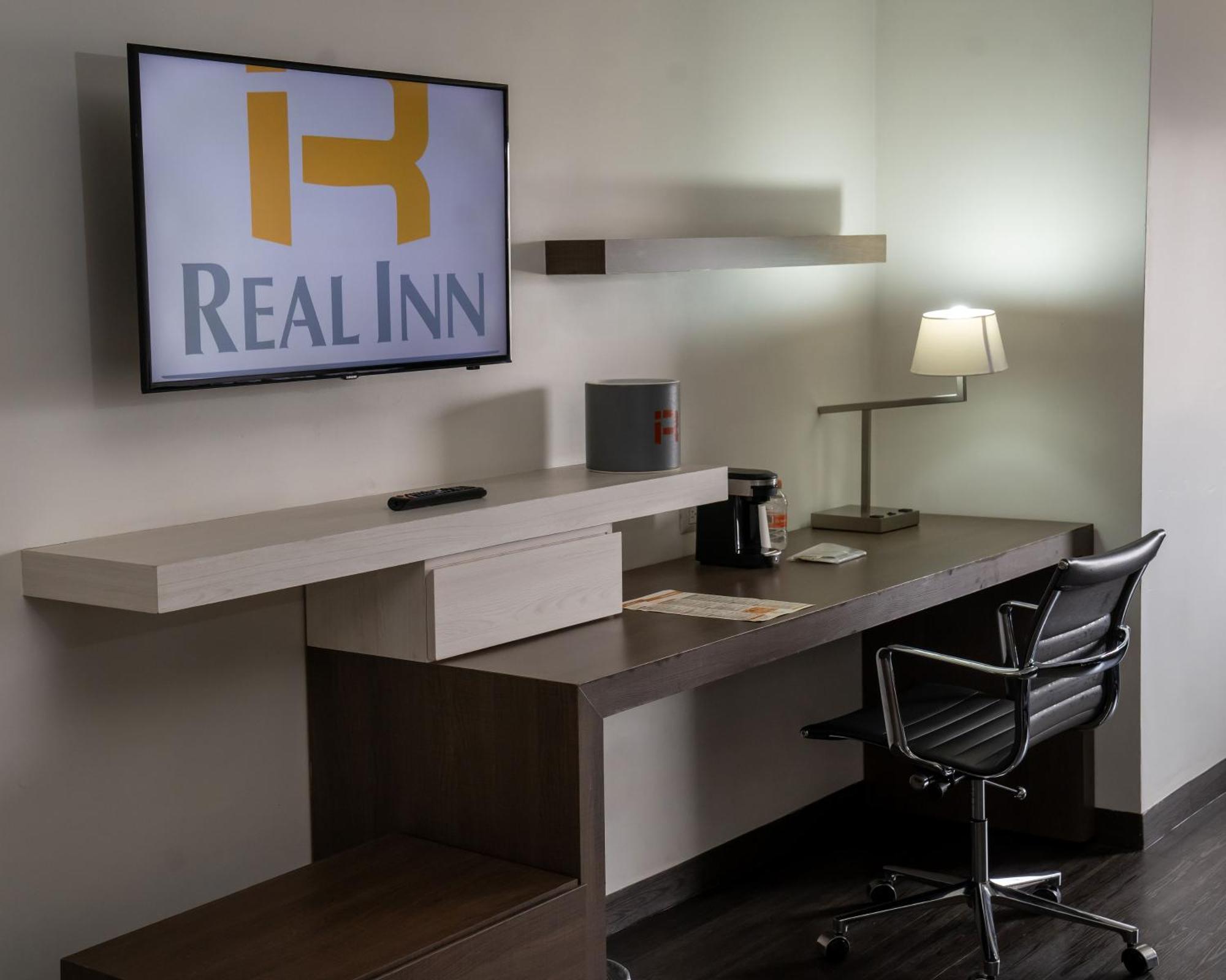 提华纳里尔酒店 外观 照片 Real Inn